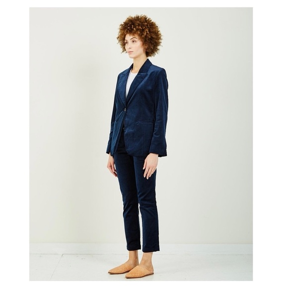 TRAVE | Office Siren Classic Quiet Luxury Blue Velvet Emerson Blazer | S - Picture 1 of 15